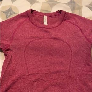 Lululemon short sleeve tee